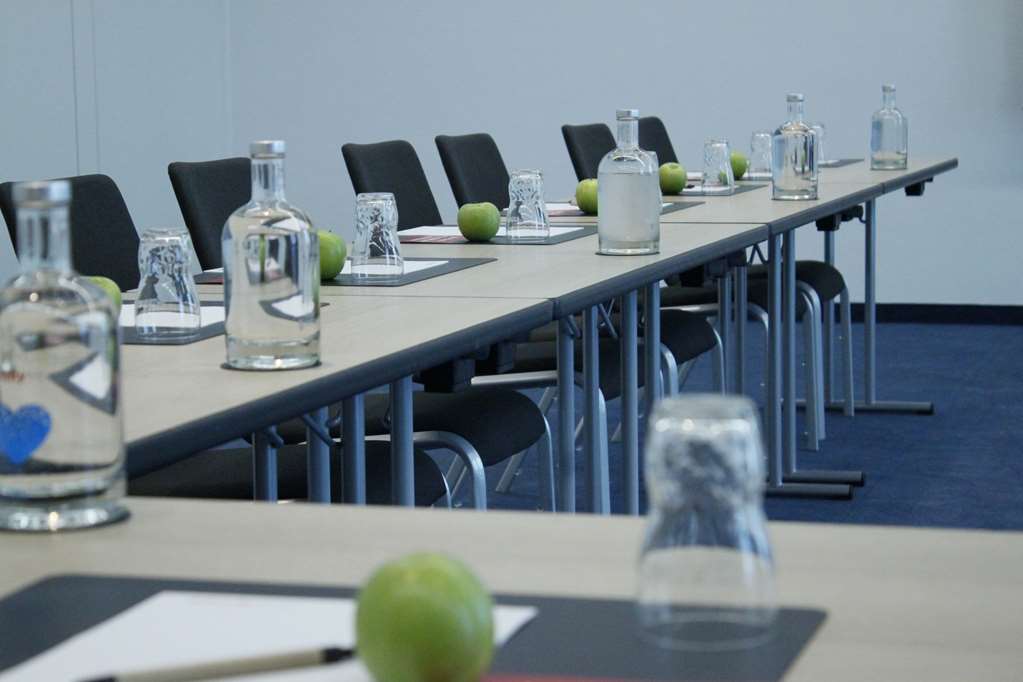 IntercityHotel Frankfurt Airport - Meeting Room
