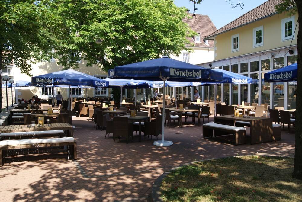 Outdoor Banquet Area