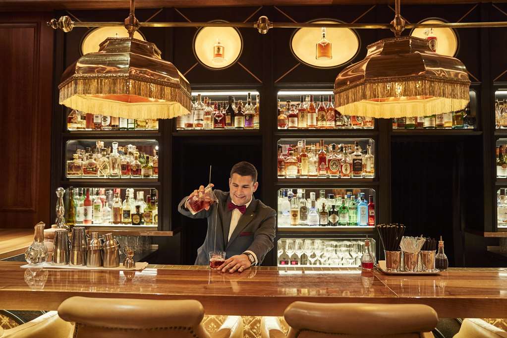 Pictures of Jahreszeiten Lobby Bar Manager and his Team.
