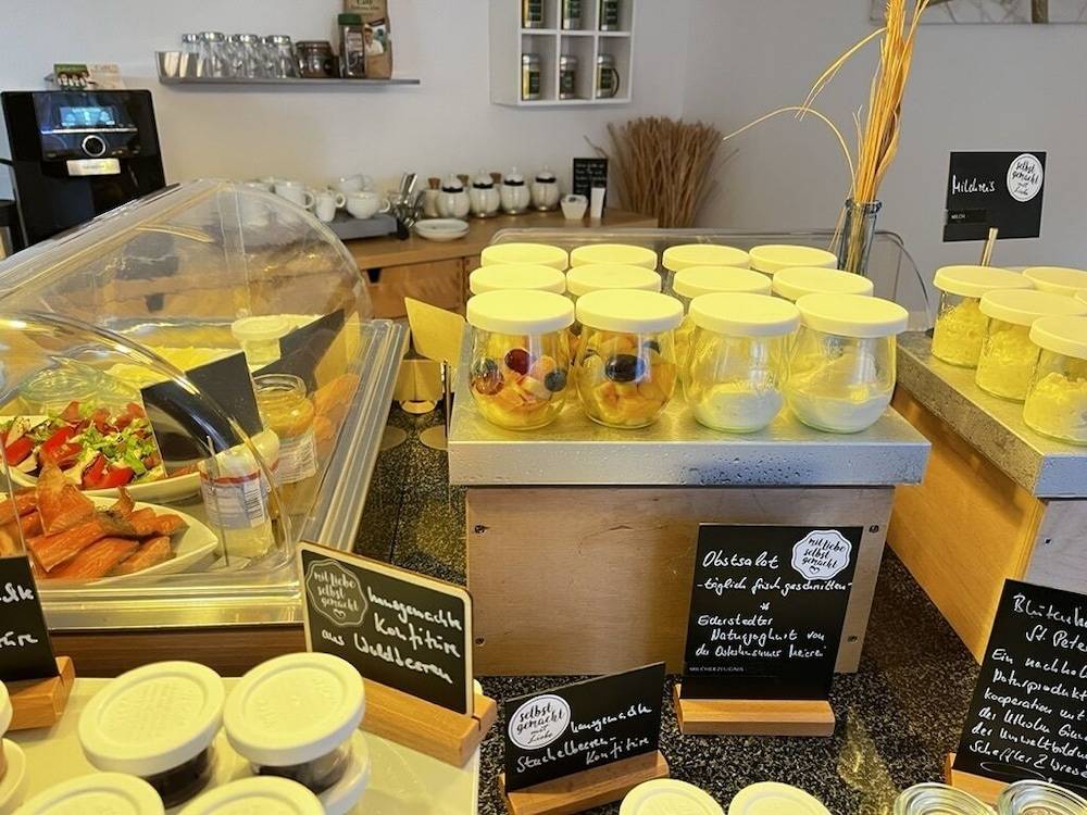 Breakfast buffet