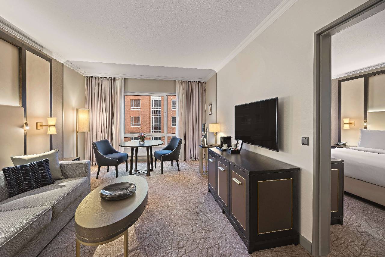 Guest room