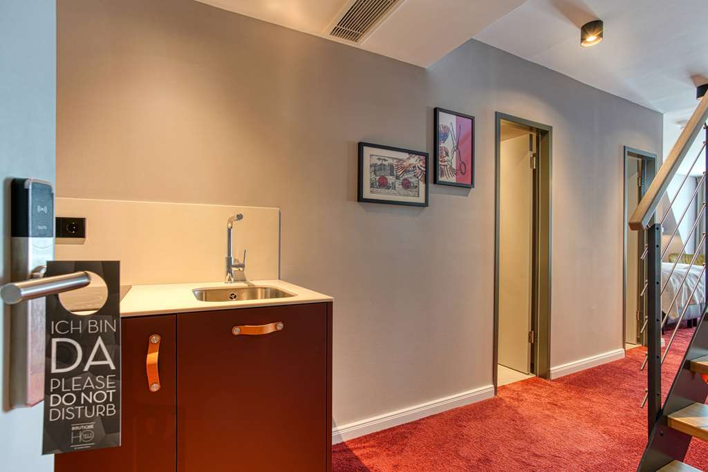 Guest room