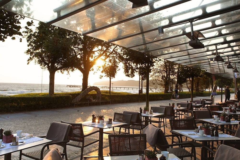 Sundeck