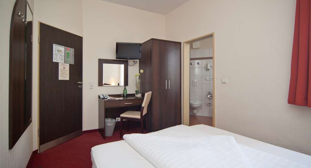 Standard room Novum Hotel Eleazar Hamburg