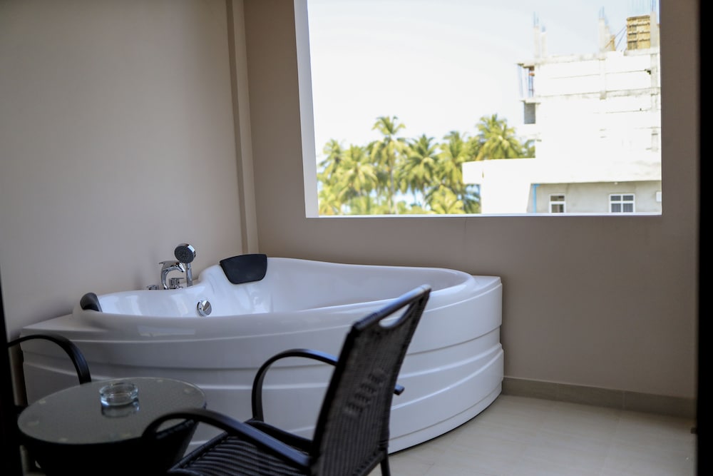 Jetted tub