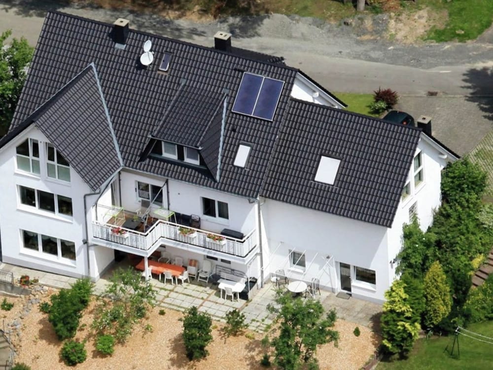 Primary image