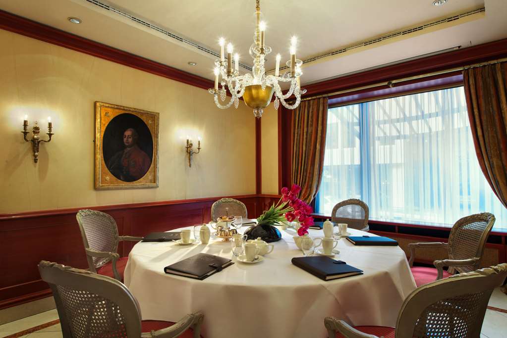 Steigenberger Frankfurter Hof, Frankfurt, Germany - Meeting Room Roter Salon