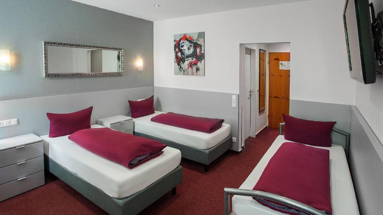 Guest room