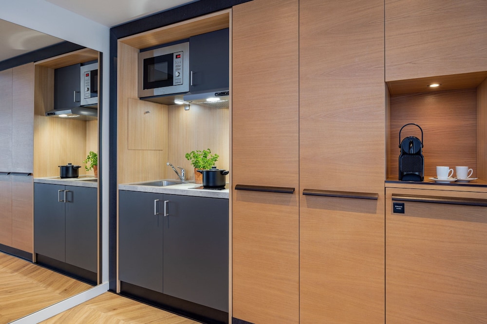 Private kitchenette