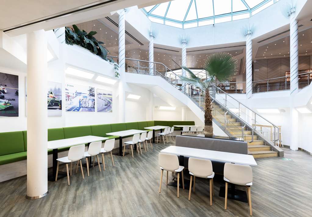 Lunch and Coffe Break Area