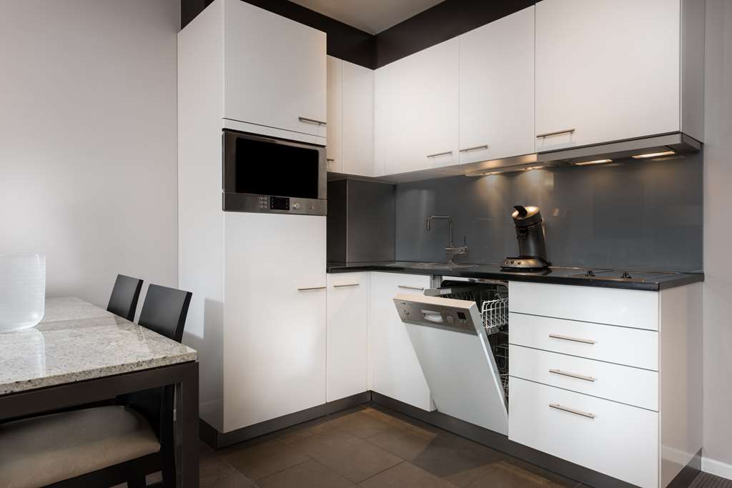 adina apartment hotel frankfurt neue oper one bedroom apartment kitchen