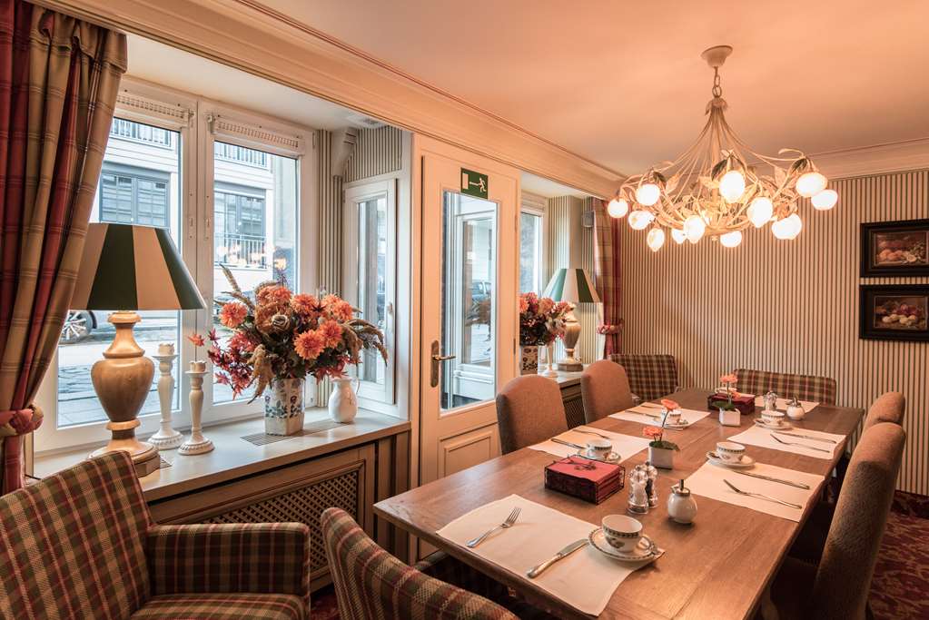 Hotel City House Fr hst cksraum
