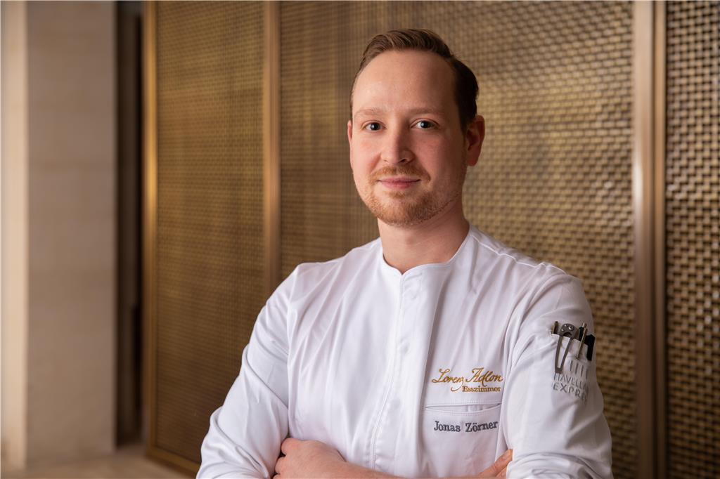 Head Chef Jonas Zörner Lorenz Adlon Esszimmer