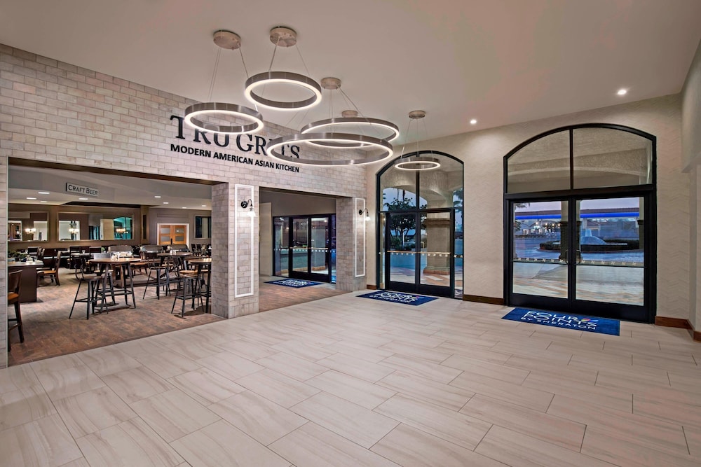 Four Points by Sheraton Anaheim - photo 2