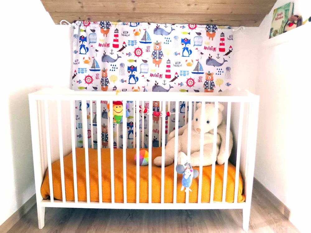 Children's theme room