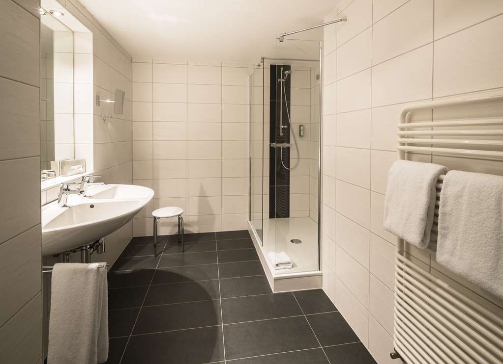 Bathroom Premium room_TOP Hotel Chemnitzer Hof Chemnitz