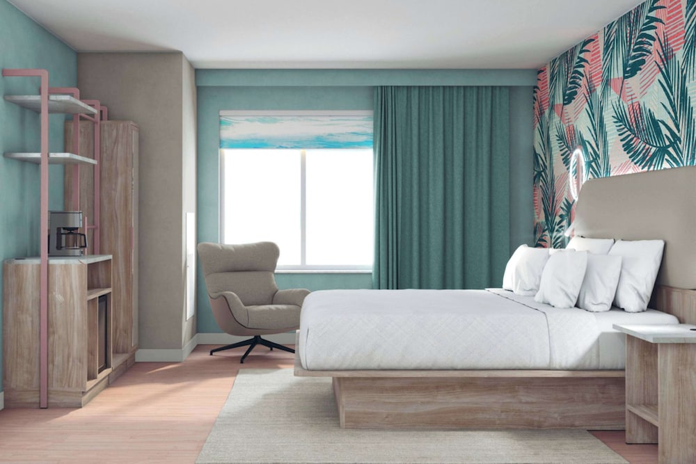 Dolphin Harbor Inn - photo 2