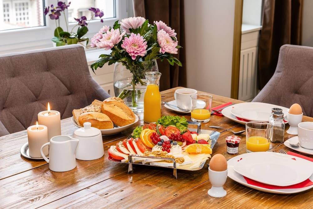 Breakfast meal