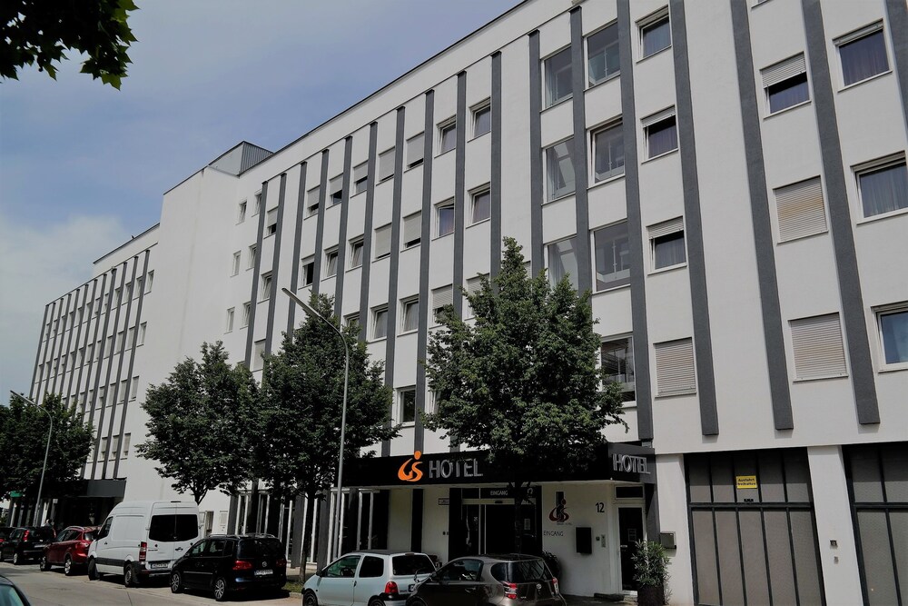 Hotel Front