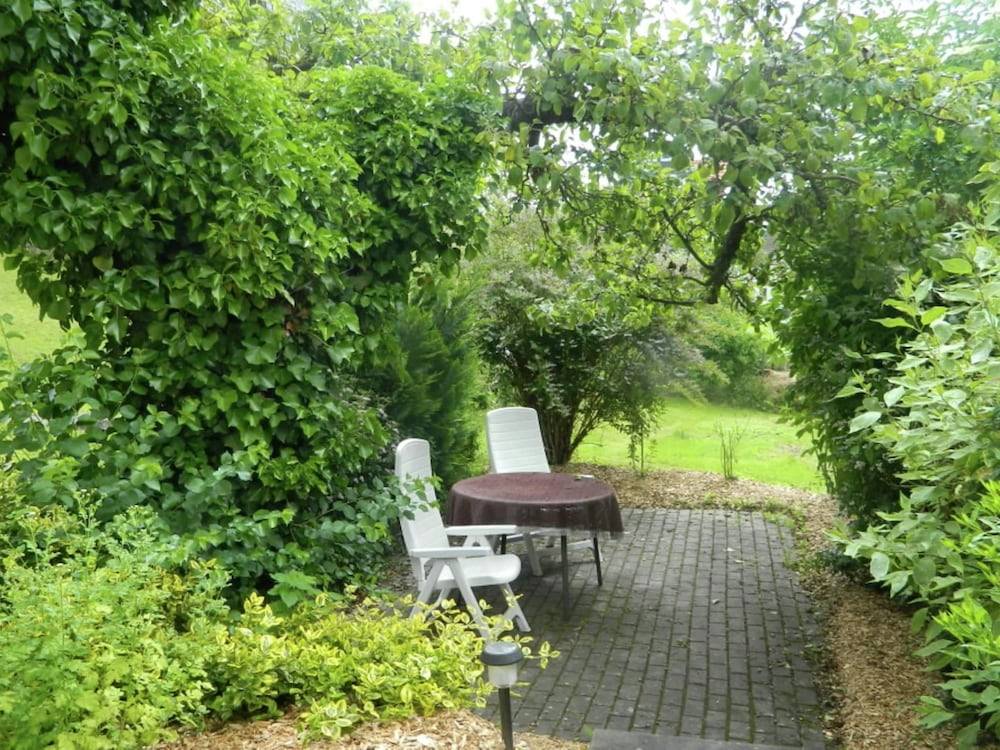 Cozy 4 bed Homberg Retreat