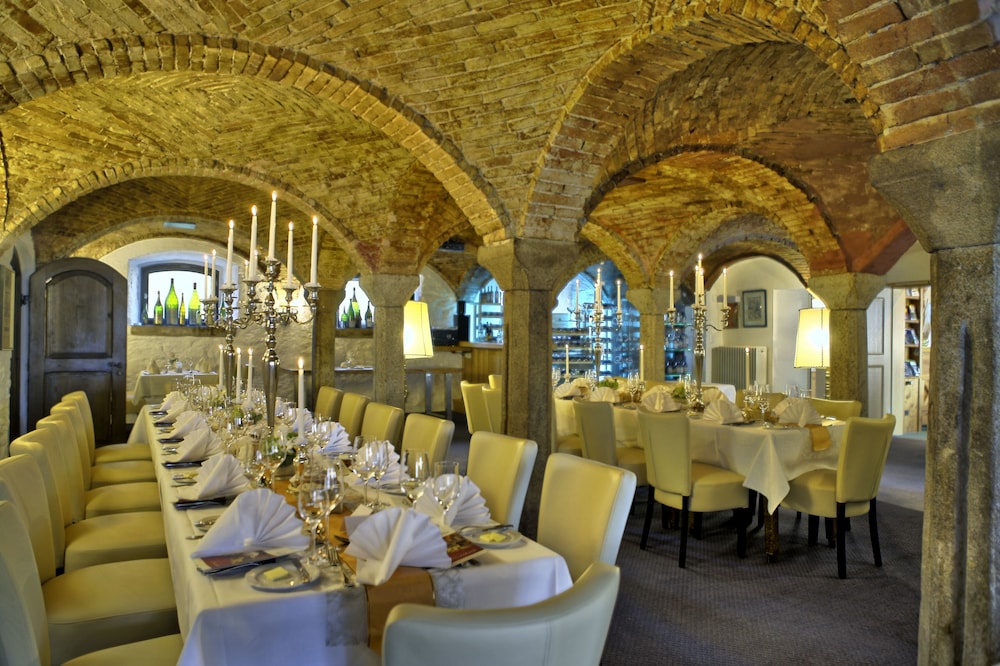 Indoor wedding