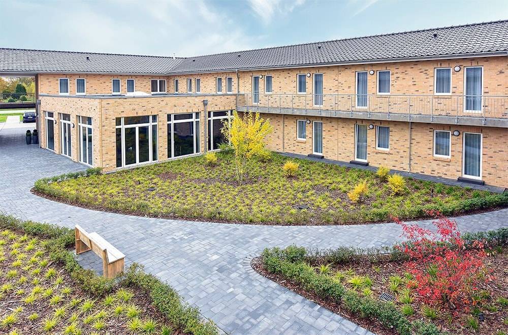 Prima Inn Hotel & Hof Neuruppin Digitales & Rezeptionsloses Motel