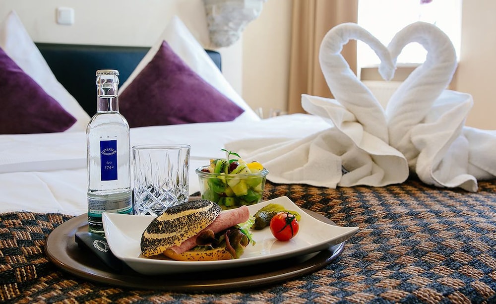 Room amenity