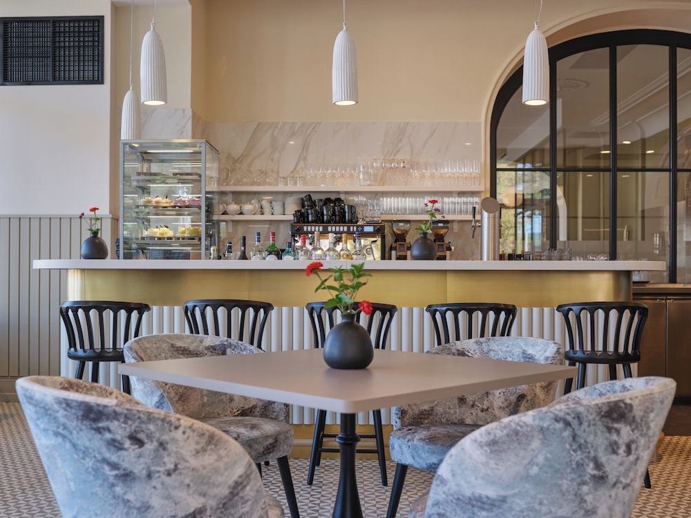 Cafe