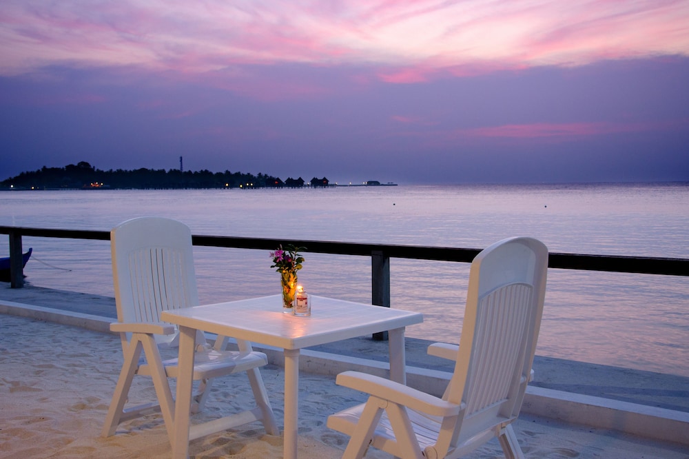 Couples dining