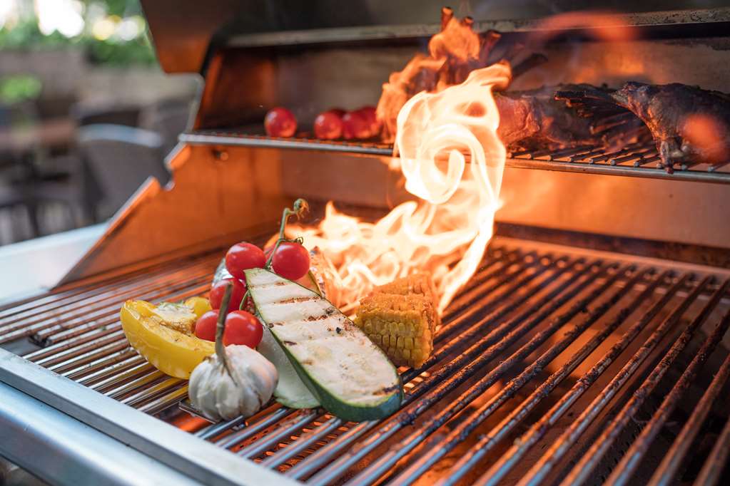 Live BBQ