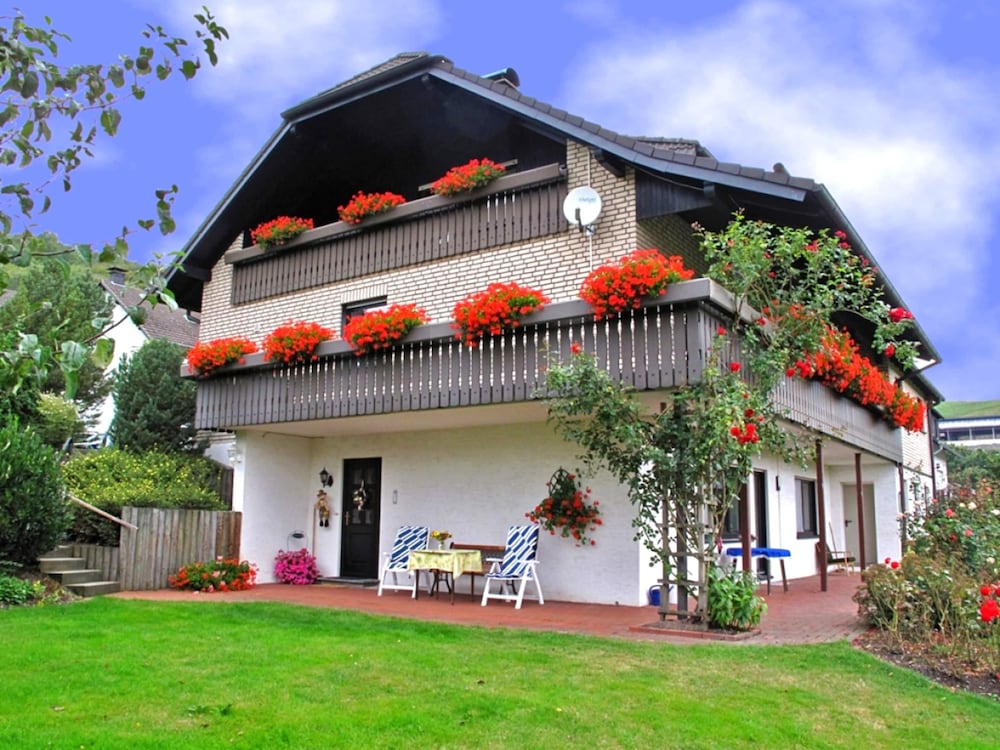 Wohnung in Deifeld mit Garten