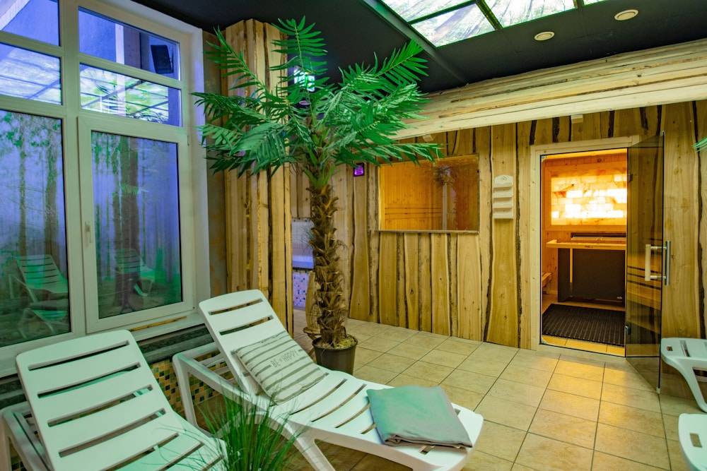 Massage in accommodation