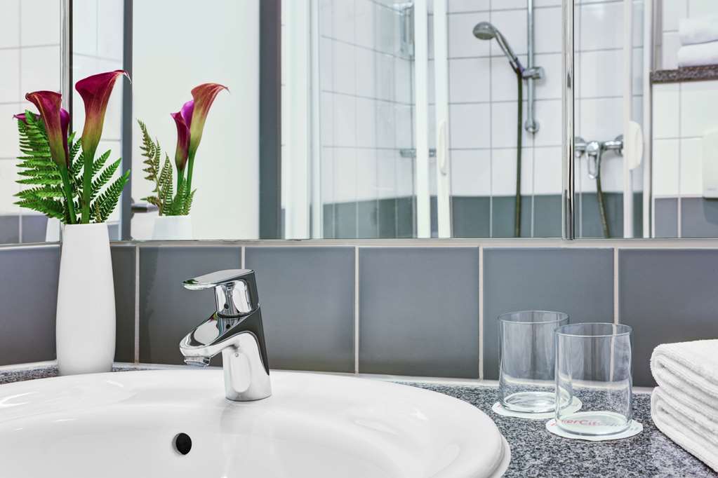 IntercityHotel Stralsund, Germany - Bathroom