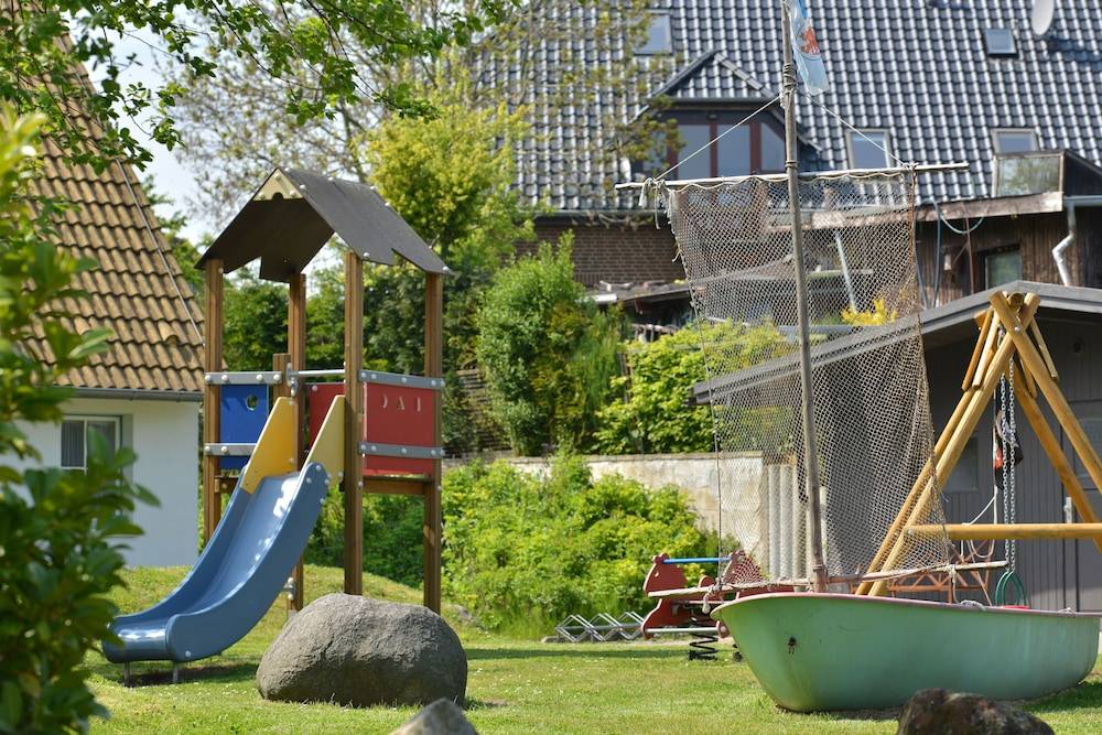 Childrens Play Area - Outdoor