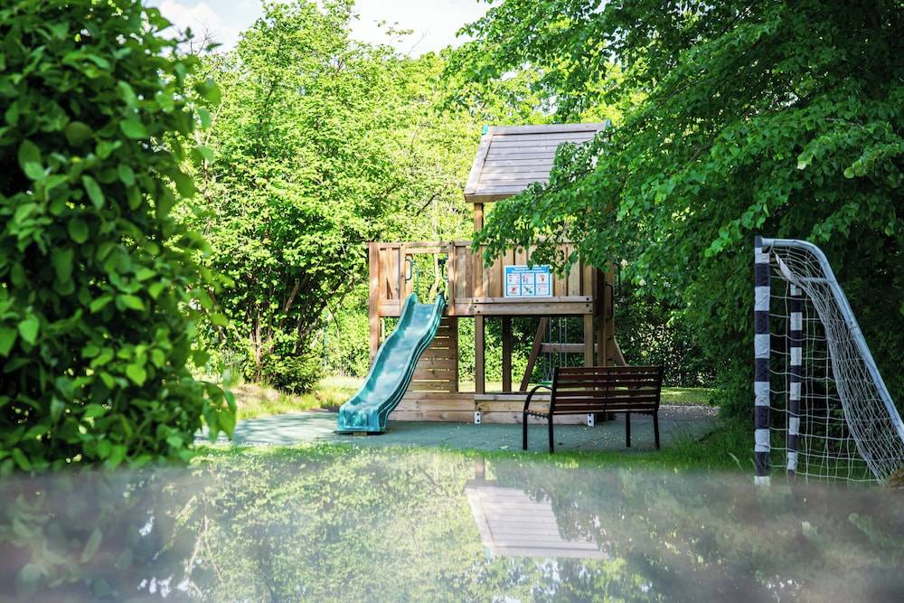 Children's play area - outdoor