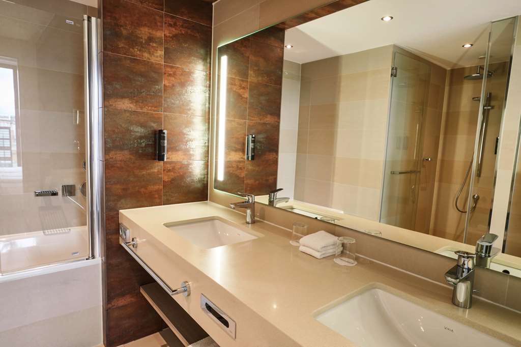 Steigenberger Hotel Bremen, Germany - Suite