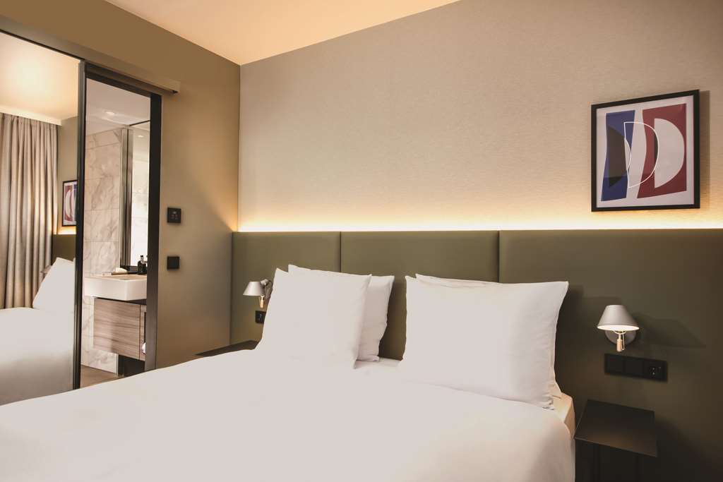 adina apartment hotel hamburg speicherstadt two bedroom kng
