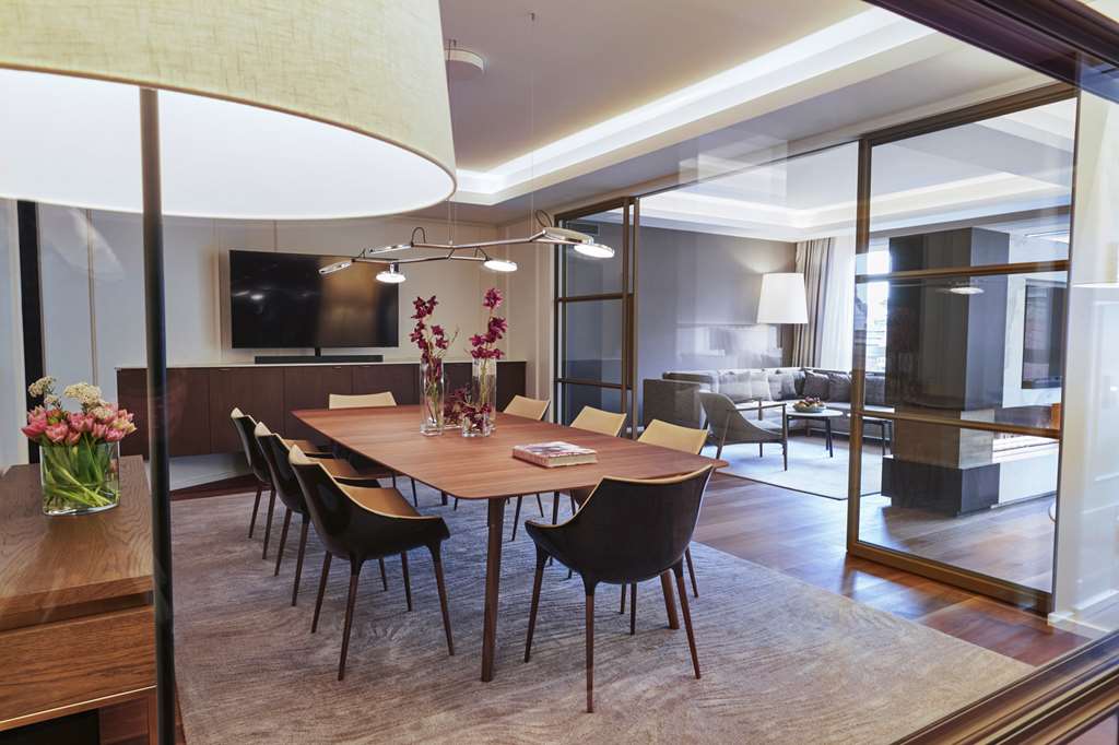 Steigenberger Hotel Hamburg - Pr�sidentensuite Wohnbereich