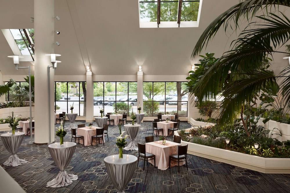 DoubleTree by Hilton Minneapolis Park Place - photo 3