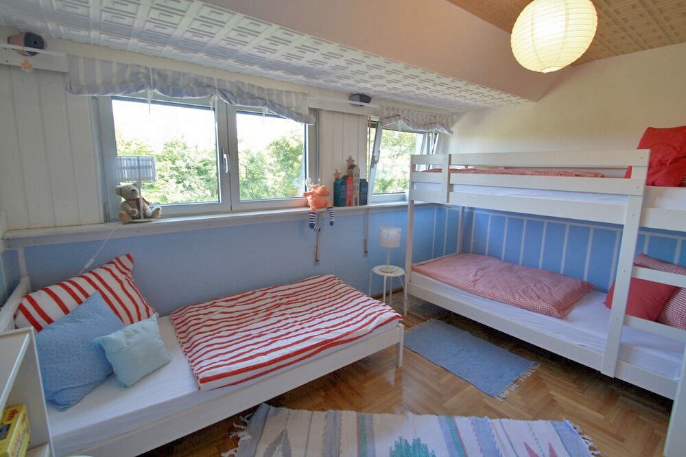 Children’s Theme Room