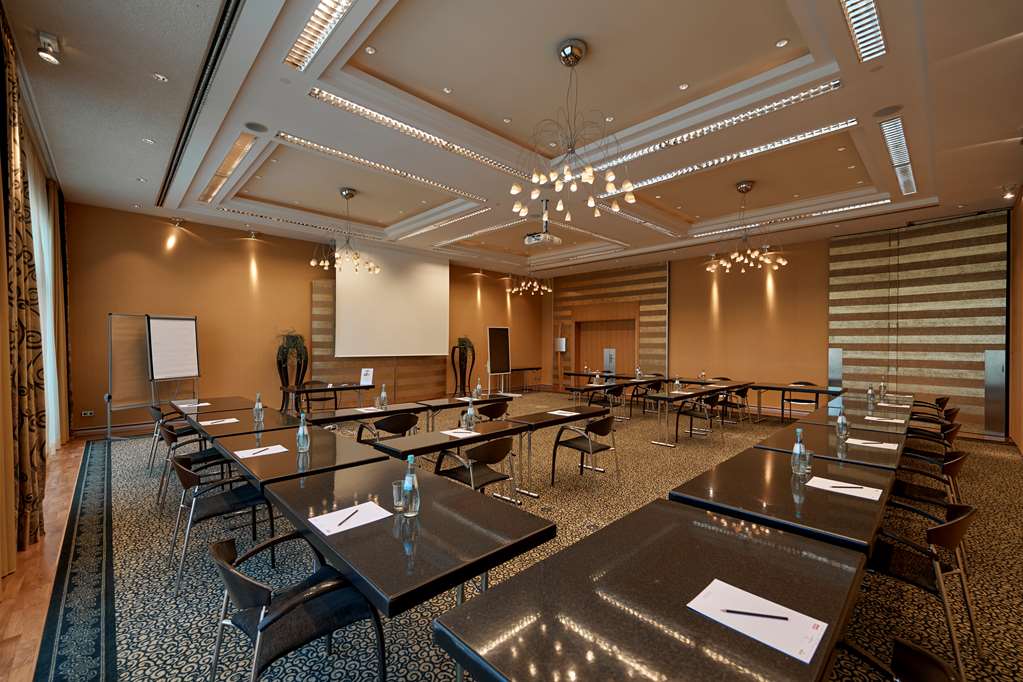 Conference-Room C - "Corona-Style" at Atrium Hotel Mainz
