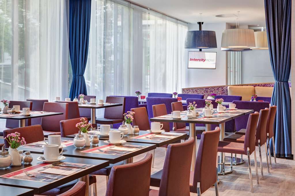 IntercityHotel Celle, Germany - Breakfast restaurant