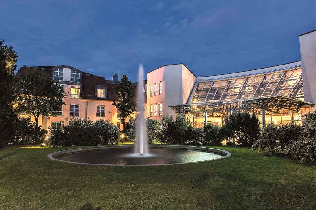 seminaris hotel leipzig exterior view evening high