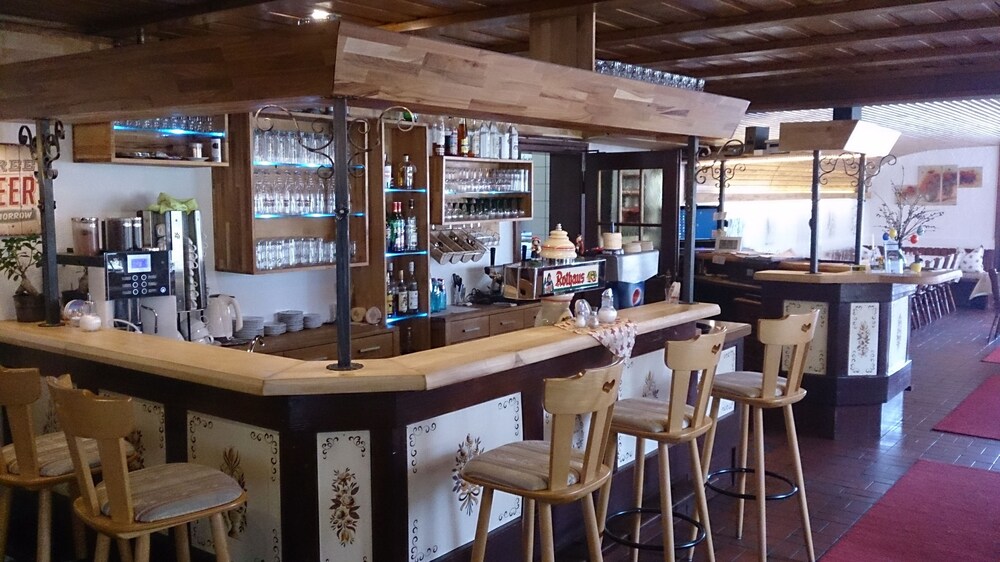 Hotel Bar
