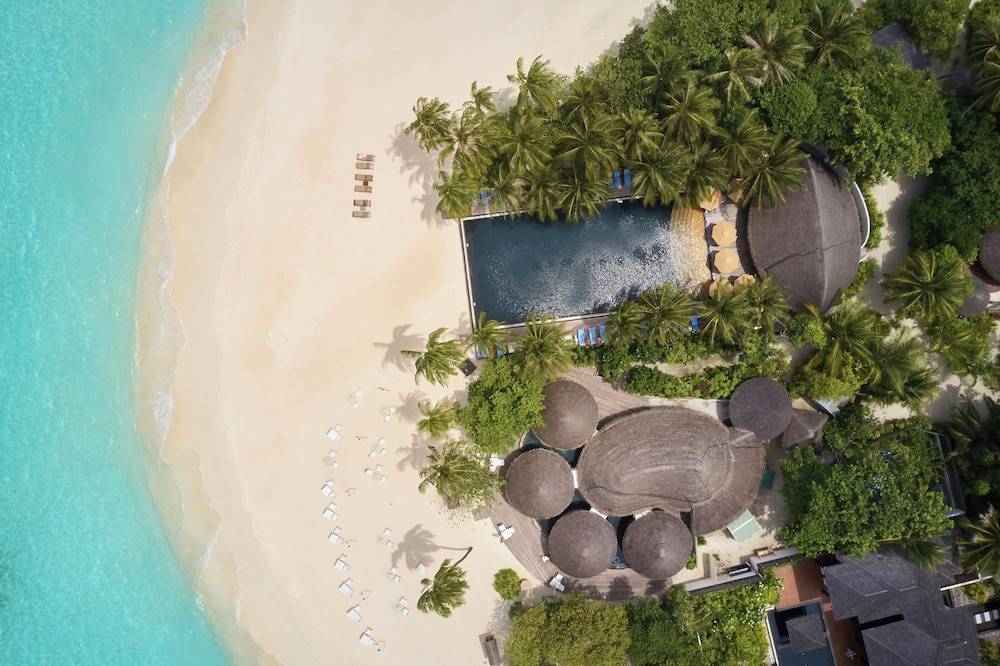 Infinity pool