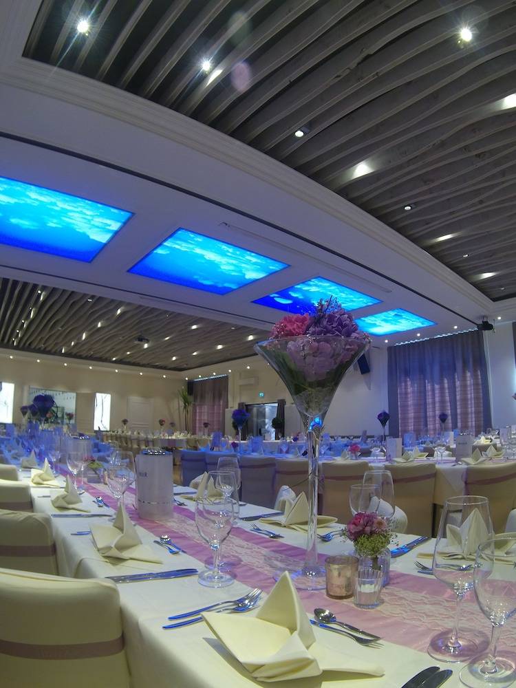 Indoor wedding