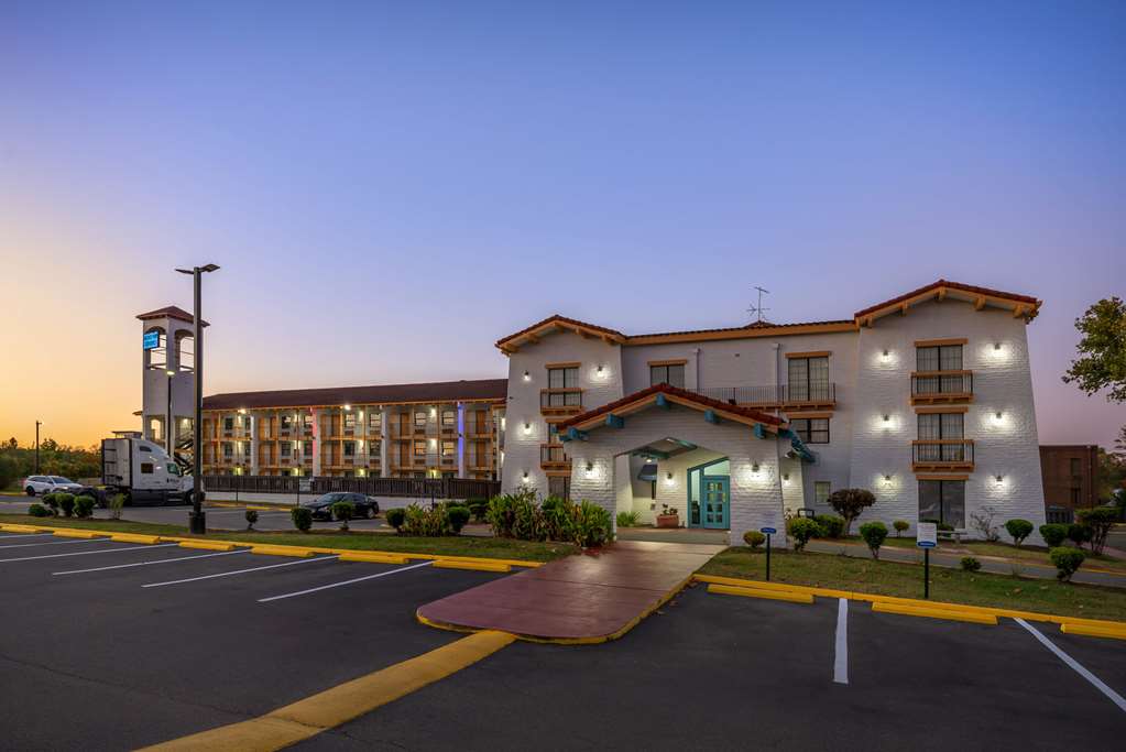 Days Inn by Wyndham Richmond South - photo 5