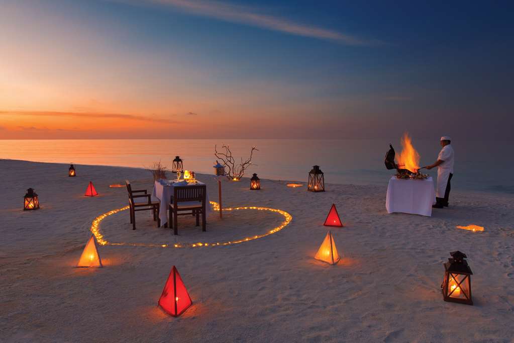 ATMOSPHERE KANIFUSHI MALDIVES OUTLETS AND DINING Private Dinner at Sunset