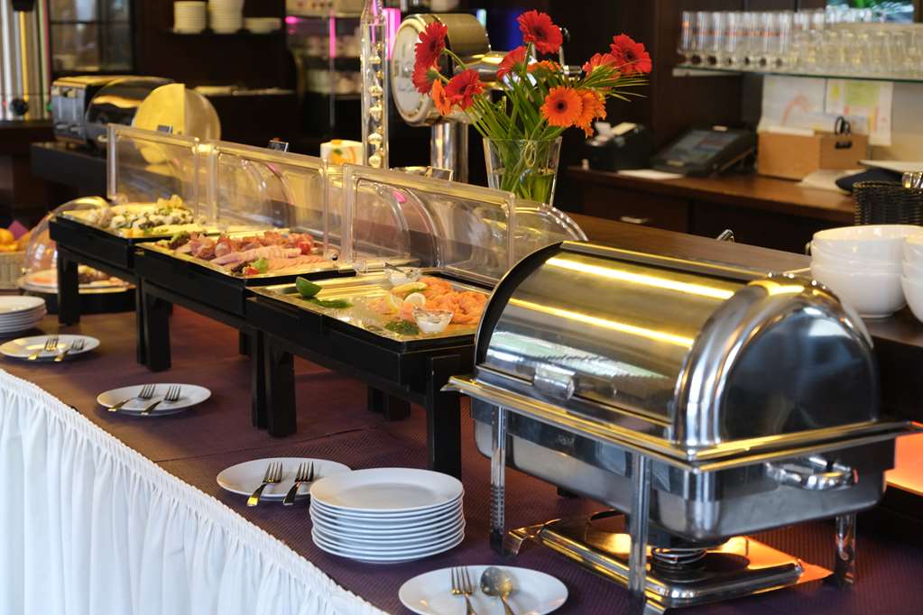 Breakfast buffet TOP Hotel Hohenstaufen Koblenz