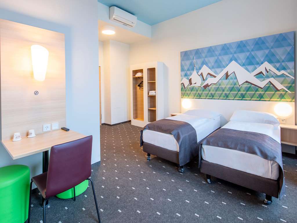 Guest room